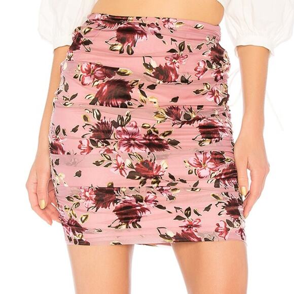 LPA Ruched Mini Skirt in Roses on Rose NWOT Size Small - Picture 1 of 4
